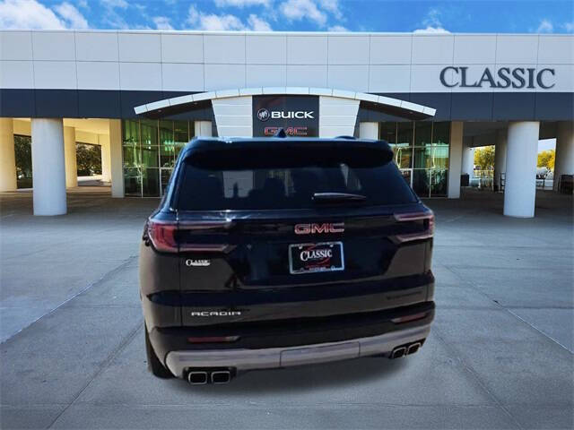 2025 GMC Acadia Elevation