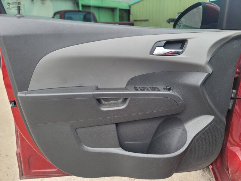 2013 Chevrolet Sonic LT Auto