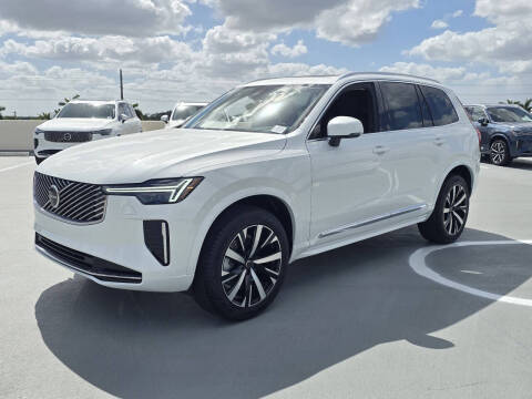 2025 Volvo XC90 B6 Core Bright Theme