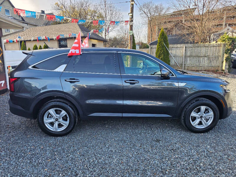 2023 Kia Sorento LX