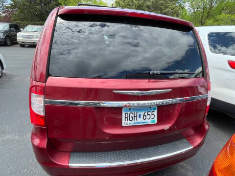 2014 Chrysler Town and Country Touring