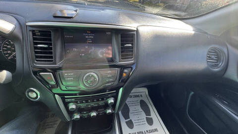 2019 Nissan Pathfinder S