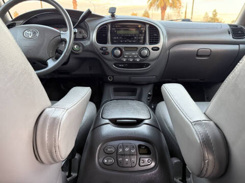 2004 Toyota Sequoia Limited