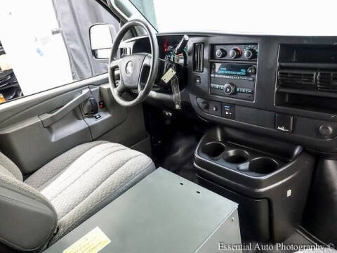 2017 GMC Savana 2500