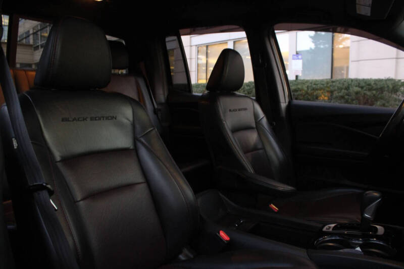 2017 Honda Ridgeline Black Edition