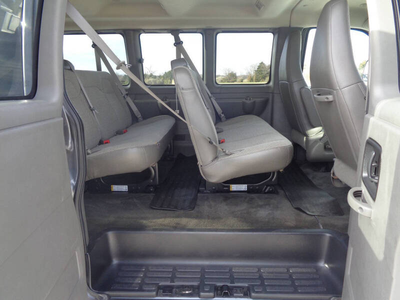 2017 Chevrolet Express LT 3500