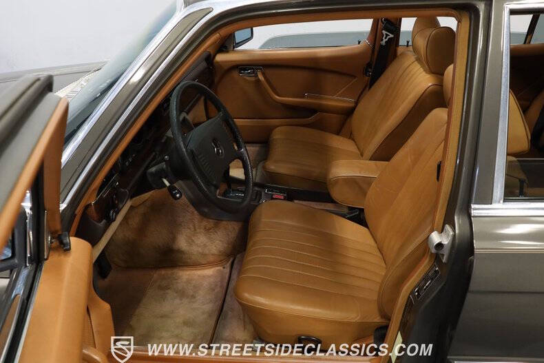 1979 Mercedes-Benz 450-Class