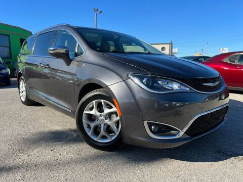 2019 Chrysler Pacifica for sale at Marvin Motors in Kissimmee FL