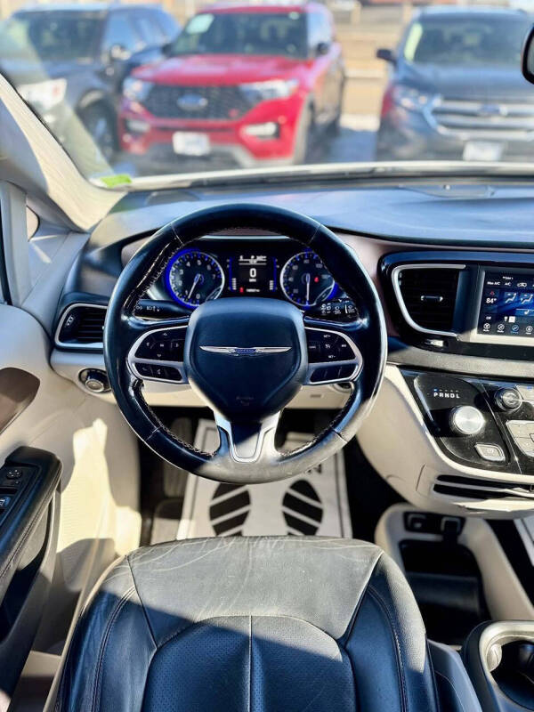 2019 Chrysler Pacifica Touring L