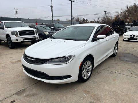 2015 Chrysler 200 for sale at Magic Vehicles in Warr Acres OK