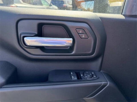 2025 GMC Sierra 2500HD Pro