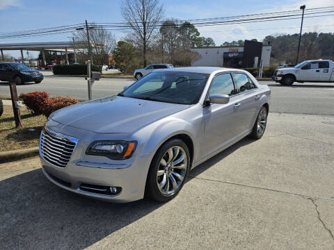 2014 Chrysler 300 for sale at Smithfield Auto Center LLC in Smithfield NC