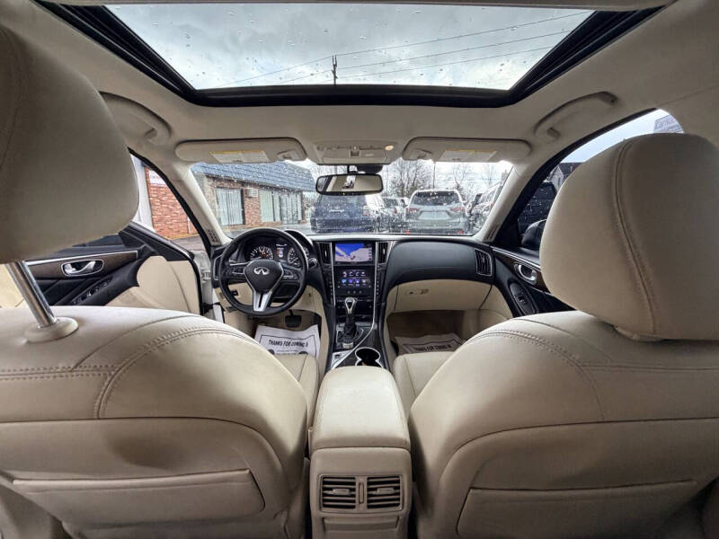 2018 Infiniti Q50 3.0T Luxe