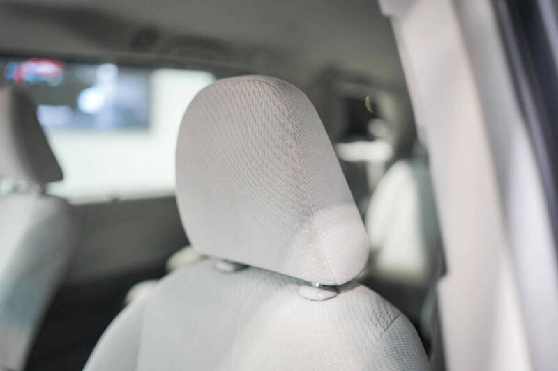 2013 Toyota Sienna LE 7-Passenger