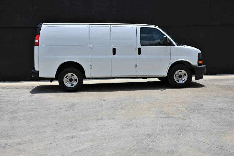 2021 Chevrolet Express 2500