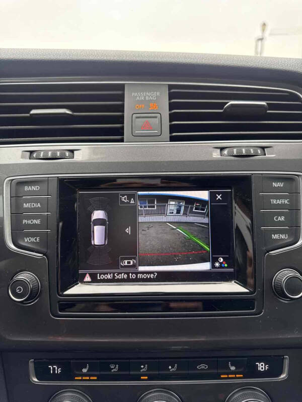 2015 Volkswagen e-Golf SEL Premium