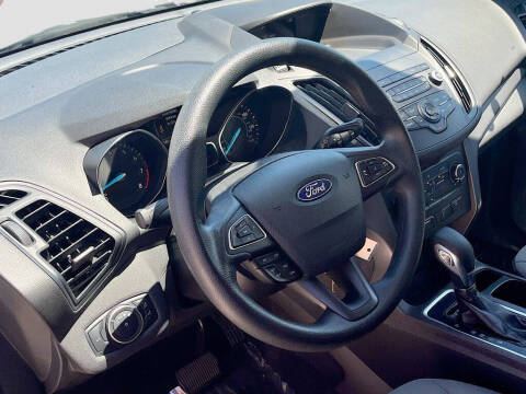 2019 Ford Escape S