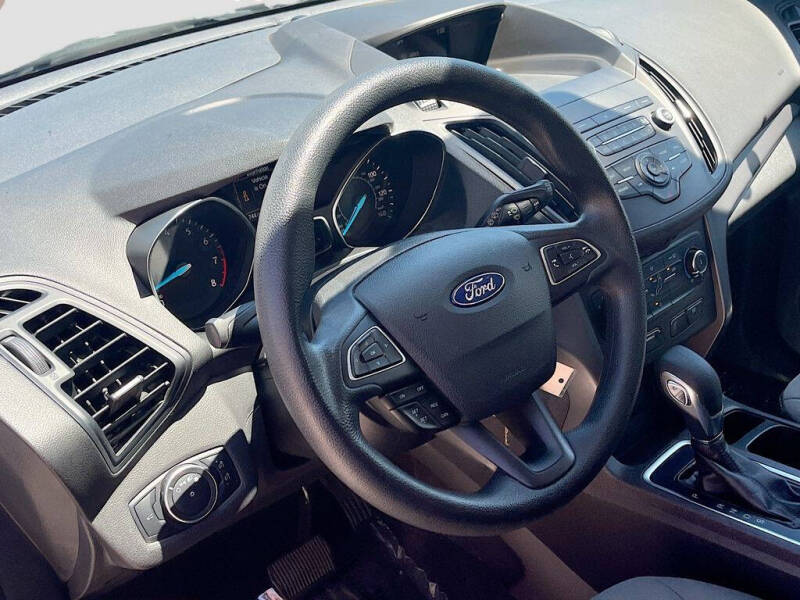 2019 Ford Escape S