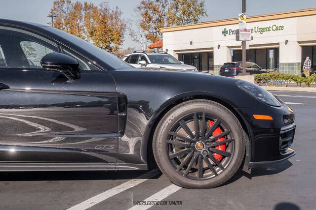 2023 Porsche Panamera GTS