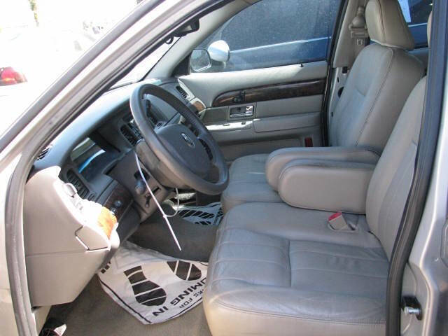 2009 Mercury Grand Marquis LS
