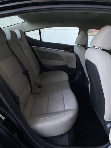 2020 Hyundai Elantra