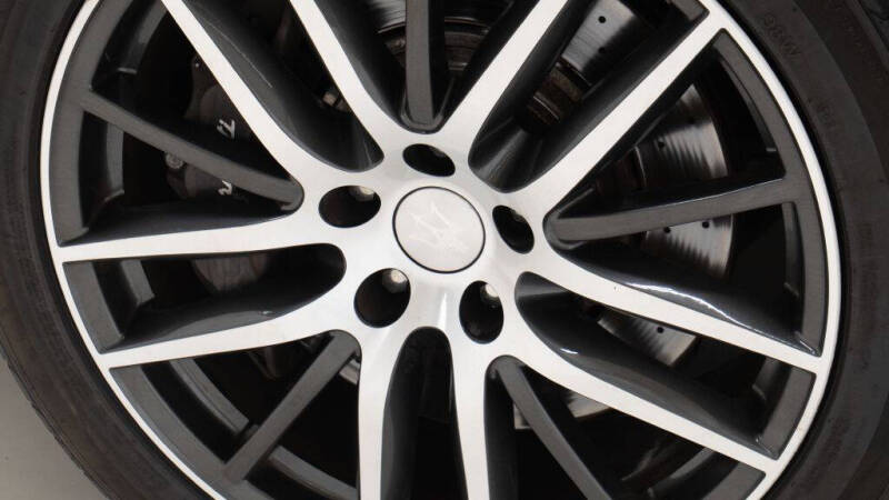 2015 Maserati Ghibli