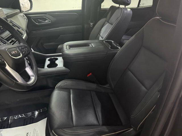2023 GMC Yukon SLT