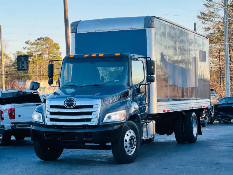 2021 Hino L6