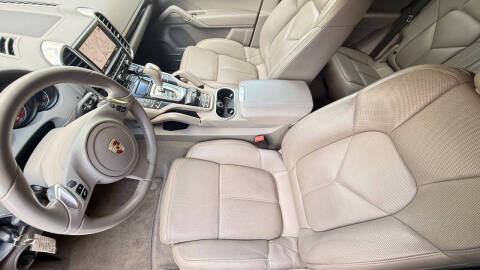 2011 Porsche Cayenne S Hybrid