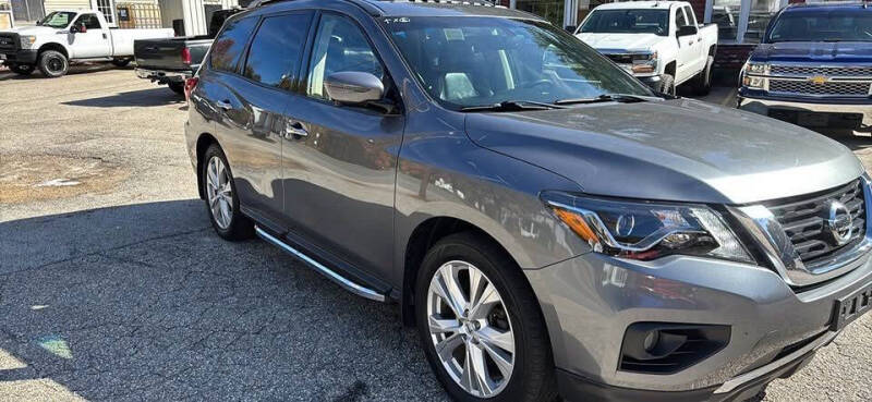 2018 Nissan Pathfinder SL