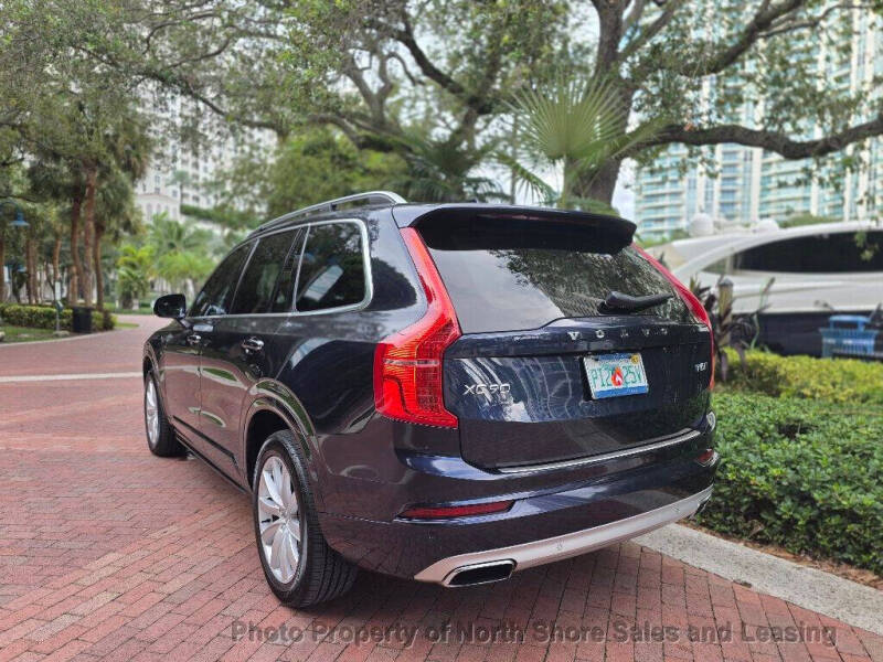 2016 Volvo XC90 T6 Momentum