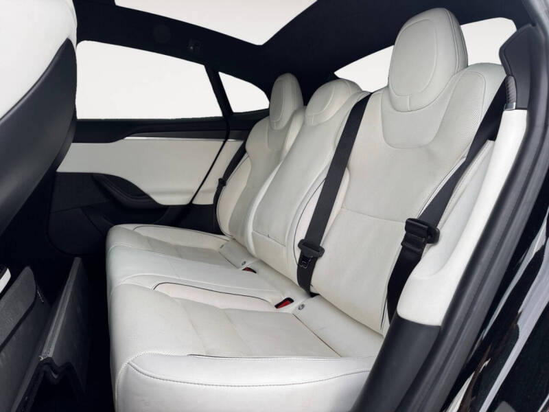 2021 Tesla Model S Plaid