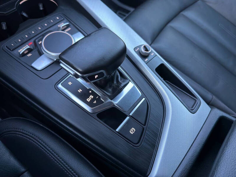 2017 Audi A4 2.0T quattro Premium