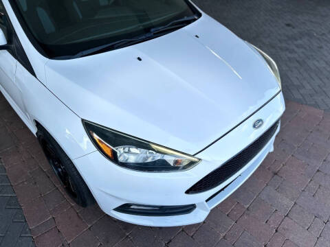 2017 Ford Focus ST