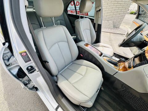 2009 Mercedes-Benz E-Class E 320 BlueTEC