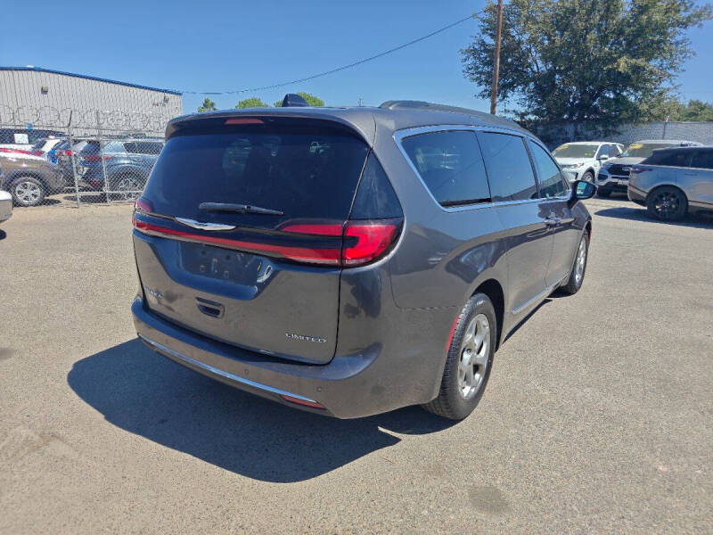 2023 Chrysler Pacifica Limited