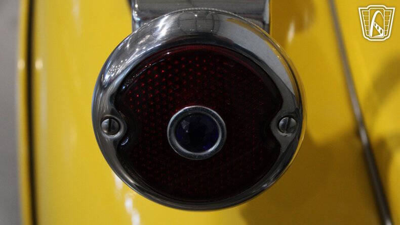 1935 Ford Deluxe
