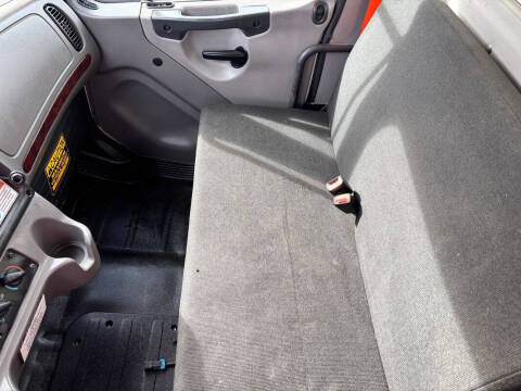 2014 Freightliner M2 106