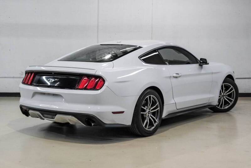 2017 Ford Mustang EcoBoost Premium