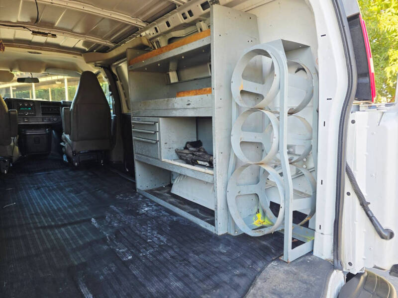 2017 Chevrolet Express 2500