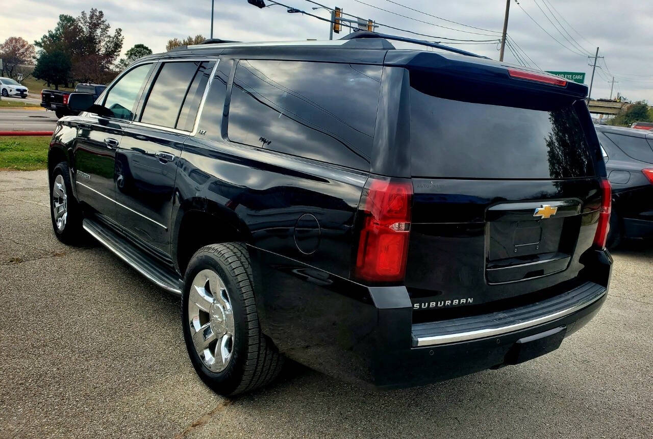 2016 Chevrolet Suburban for sale at DURANGO AUTO CENTER LLC in Tulsa, OK