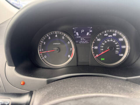 2013 Hyundai Accent SE