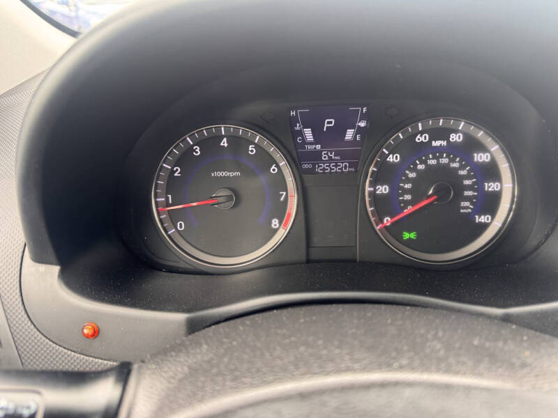 2013 Hyundai Accent SE