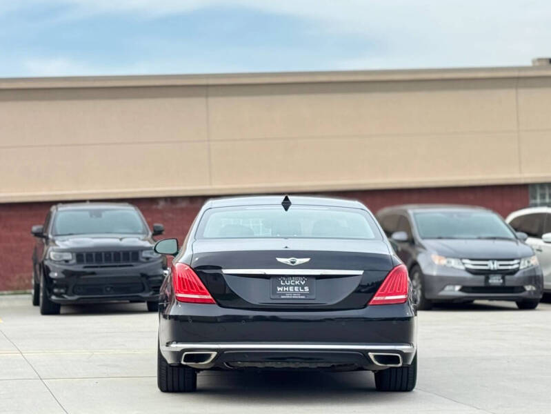 2018 Genesis G90