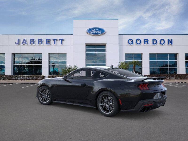 2026 Ford Mustang Dark Horse