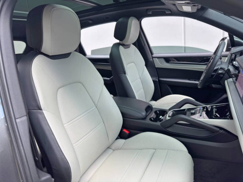2025 Porsche Cayenne