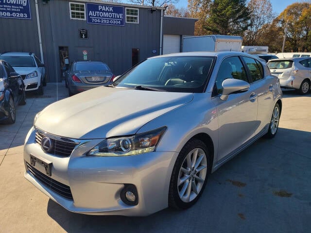 2013 Lexus CT 200h for sale at PAKK AUTOMOTIVE in Peachland, NC