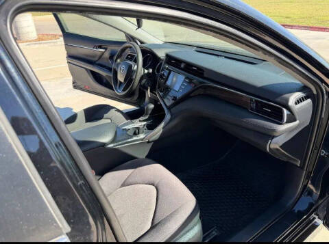 2020 Toyota Camry LE