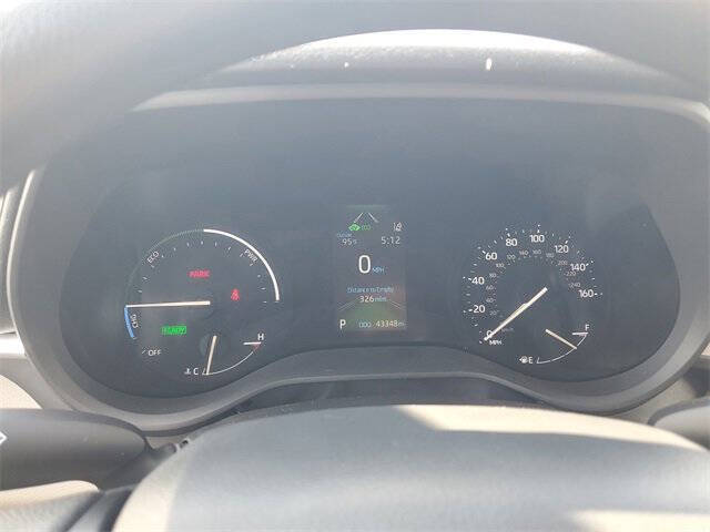 2022 Toyota Sienna LE 8-Passenger