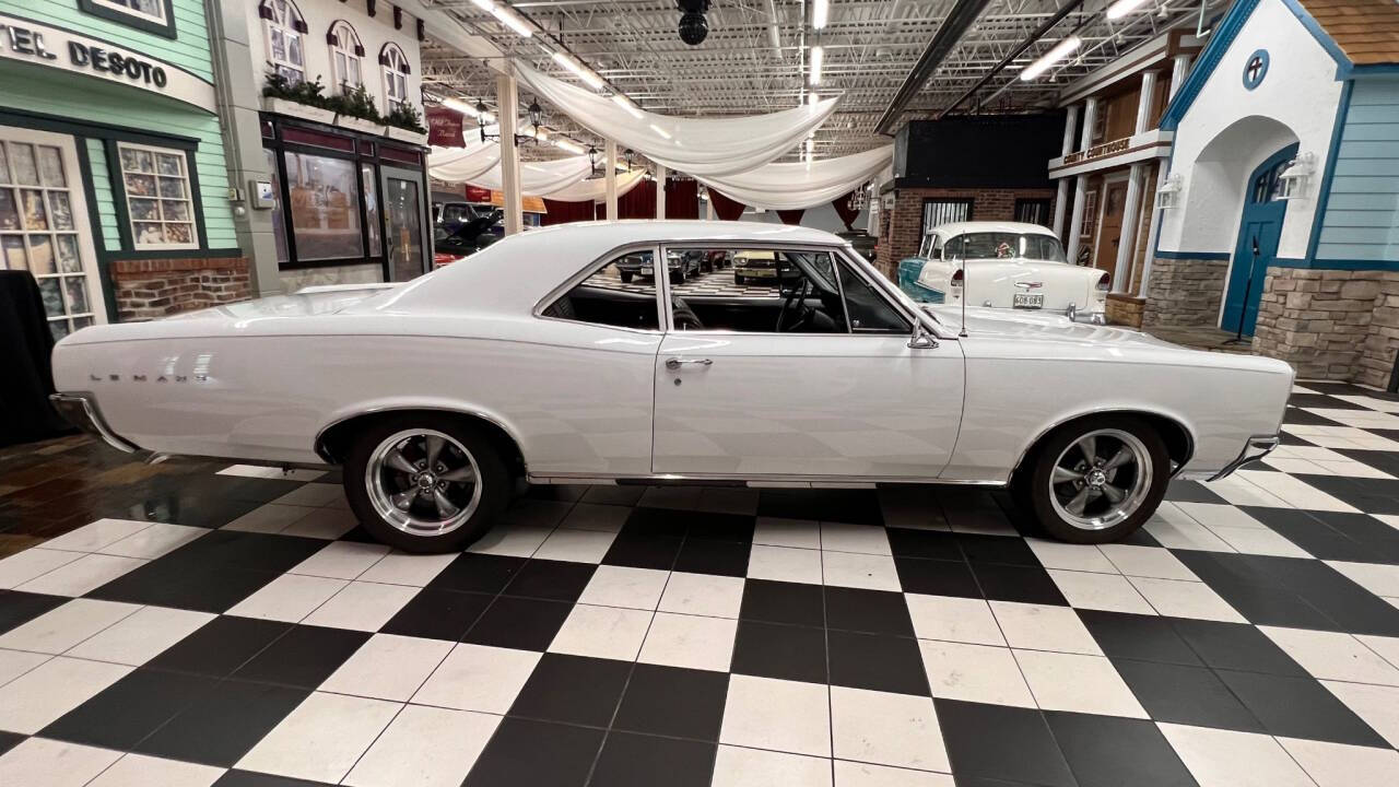 1966 Pontiac Le Mans 7